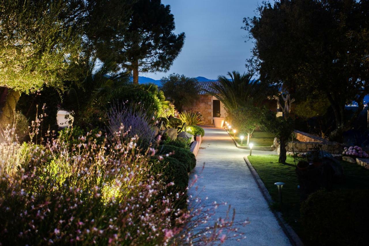 Le Roc E Fiori Hotel - Teritoria Porto Vecchio Exterior foto